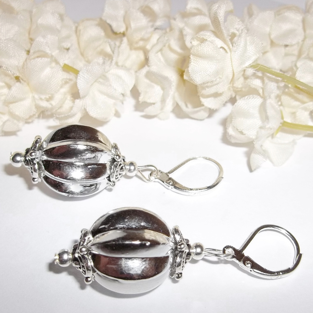 Big Silver Statement Earrings Dangle Drop NWT 4568 - Picture 2 of 8